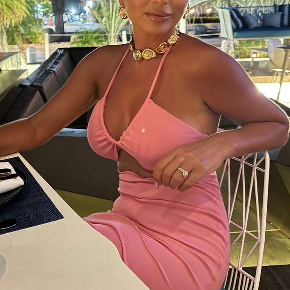 Meshki Maddie Rubbed Drawstring Midi Dress - Picture 5 of 7